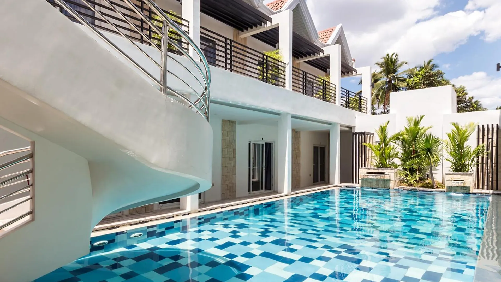 Winds Boutique Hotel location