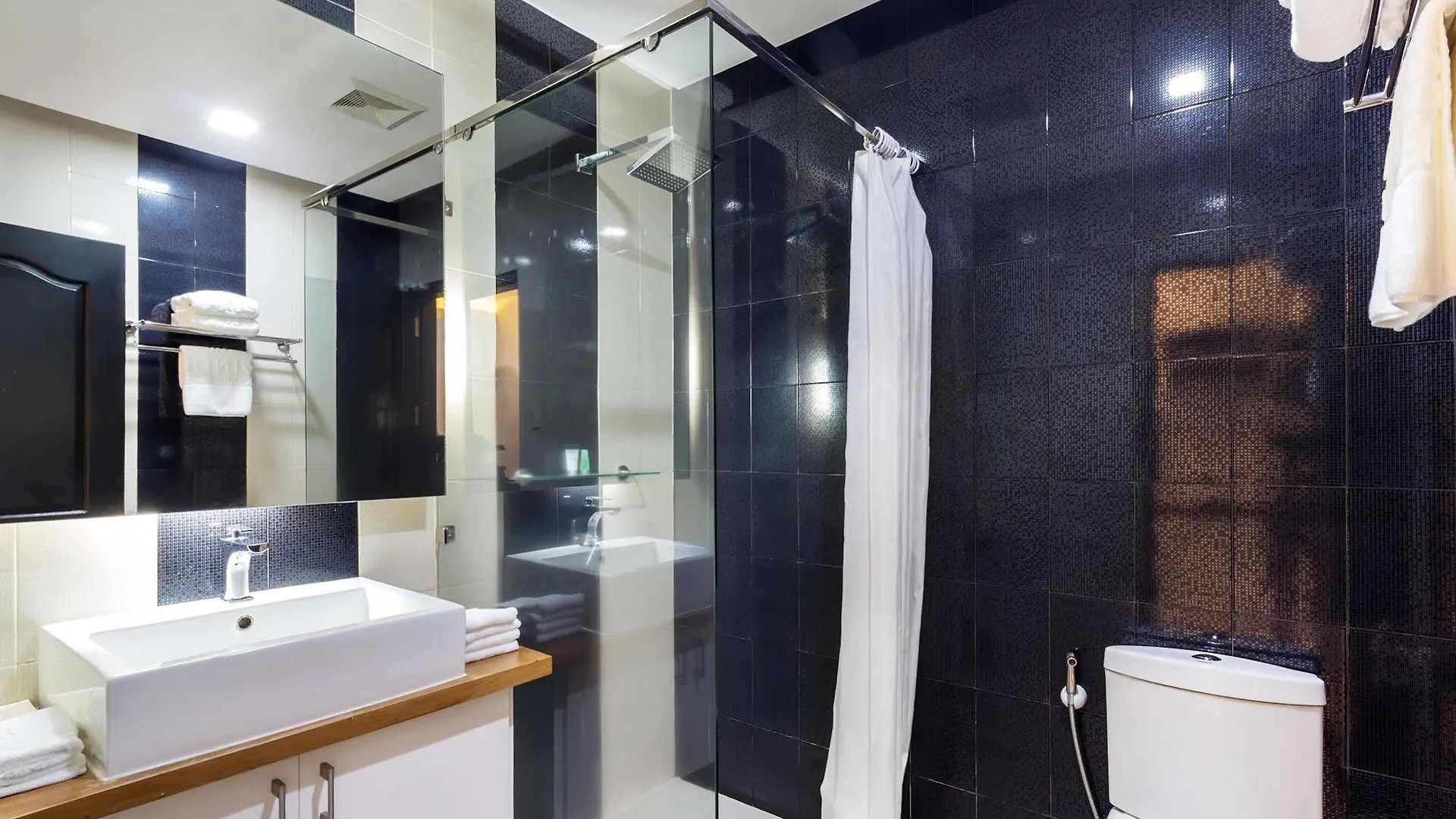 ****  Winds Boutique Hotel Angeles Philippines